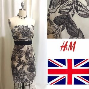 NWT Stunning strapless fitted H&M Dress from 🇬🇧
